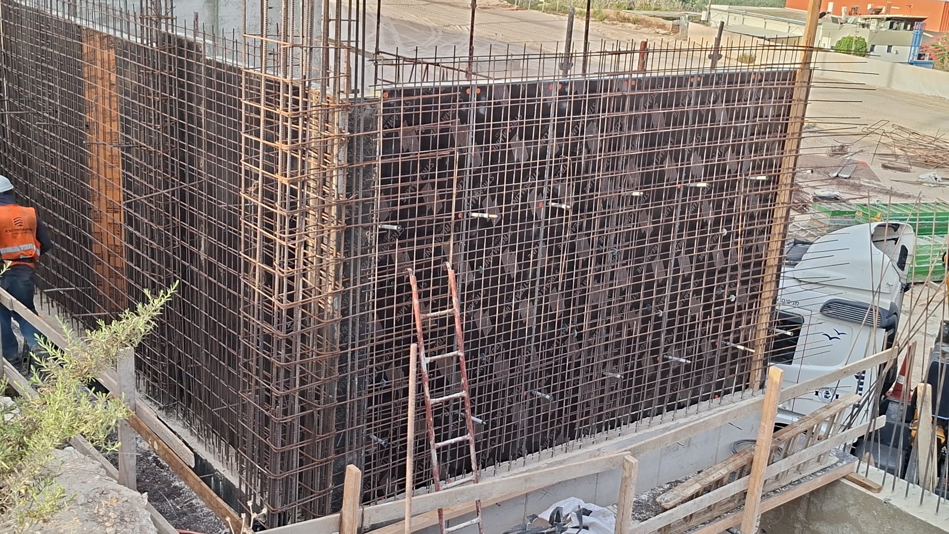 WhatsApp Image 2026-03-11 at 08.32.59 (1)